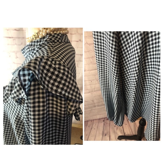 TOPSHOP Blouse - Picture 2 of 4